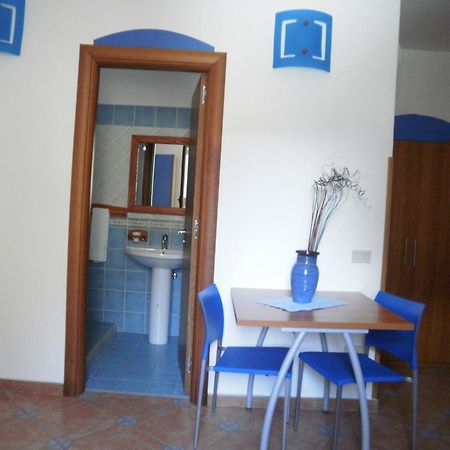 Sogni Nel Blu Aparthotel Isola di Ustica Szoba fotó