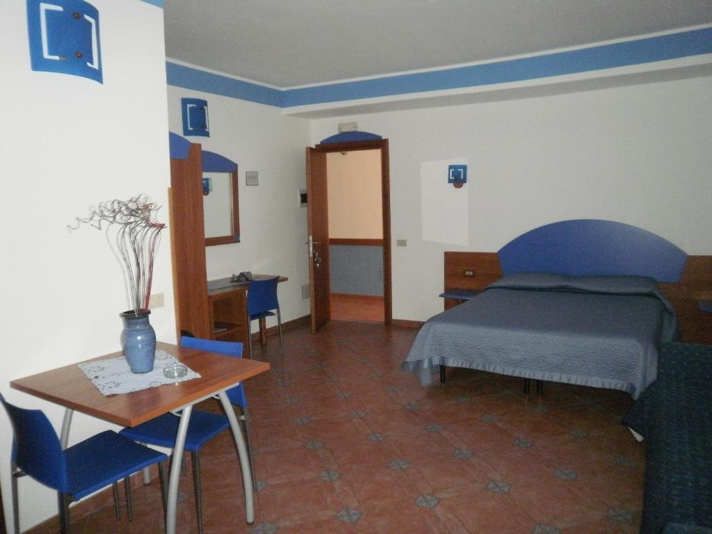 Sogni Nel Blu Aparthotel Isola di Ustica Szoba fotó