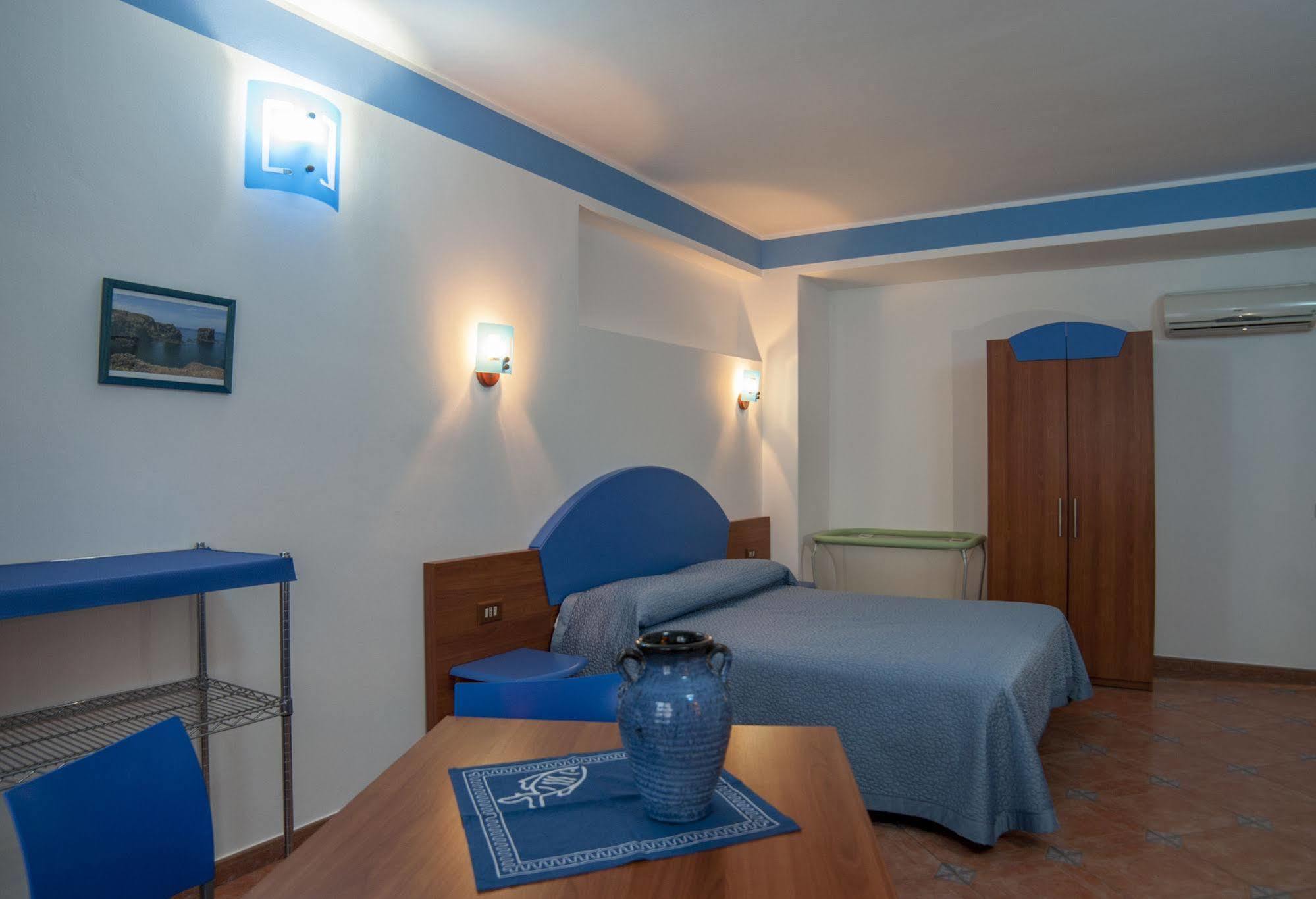 Sogni Nel Blu Aparthotel Isola di Ustica Kültér fotó