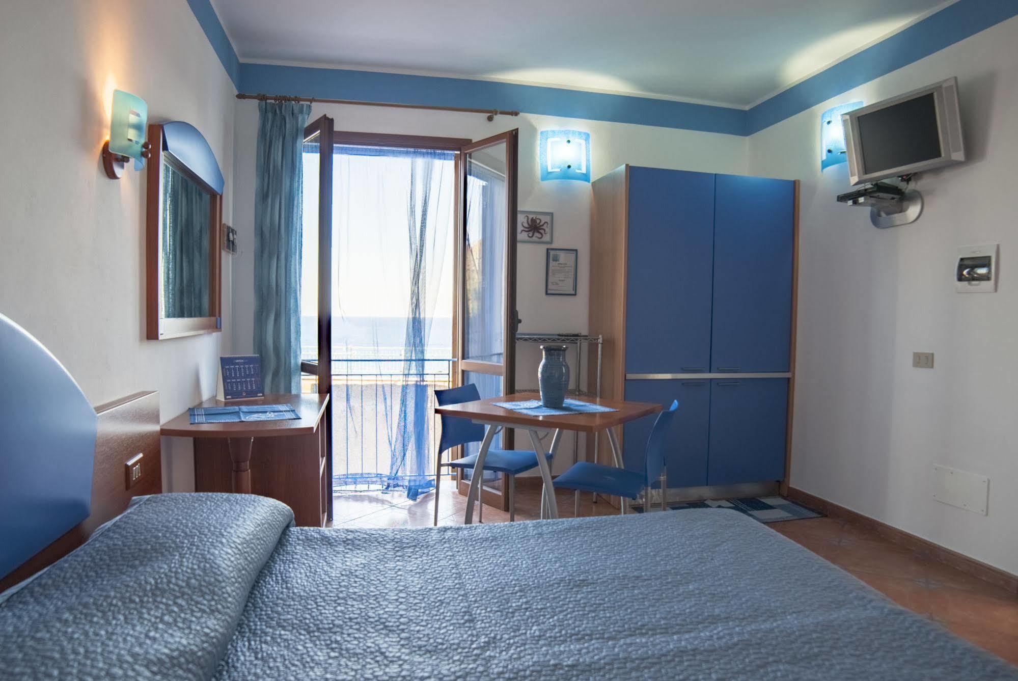 Sogni Nel Blu Aparthotel Isola di Ustica Kültér fotó